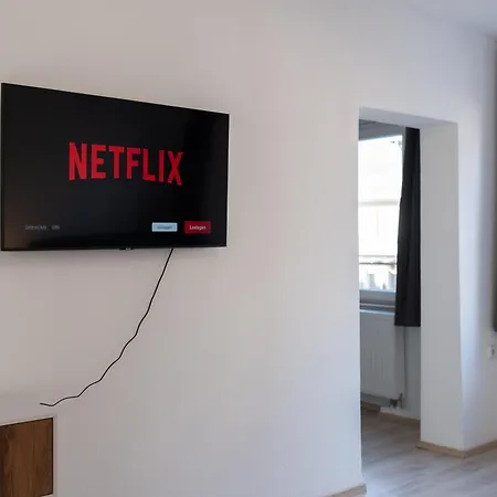 Apartament Business 1 *